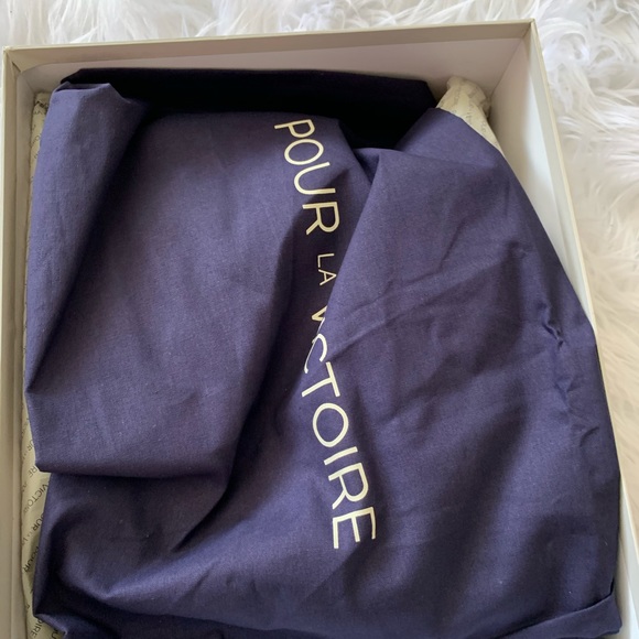 Pour La Victoire Setta Booties in black - Picture 10 of 14